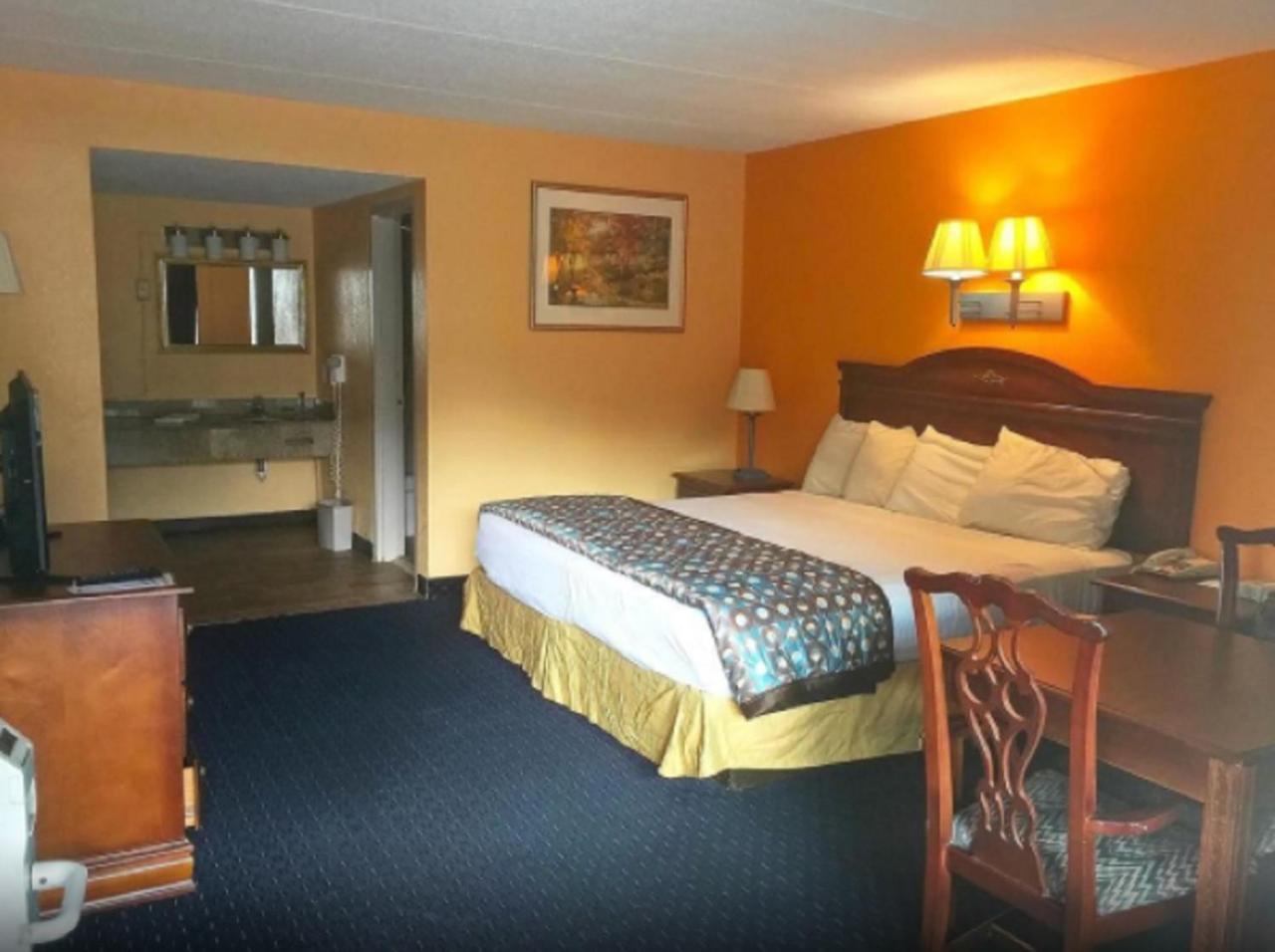 Americas Best Value Inn Pottstown Exterior foto